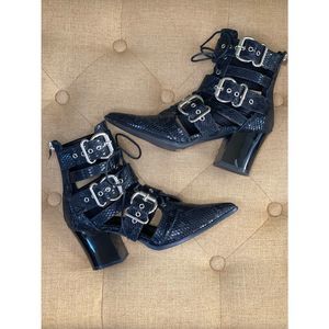 Mackin’ J Shoes Black Snake Lace Up and Buckle Ankle Bootie Size 8.5